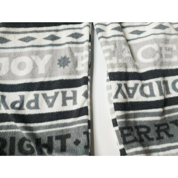 Holiday Pajamas 3T Sibling Match Grey Happy Holidays Christmas Fleece - Picture 2 of 3